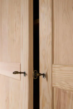 Armoire bois massif 2 portes 1 tiroir Iris - Naturel - Poignées Bois