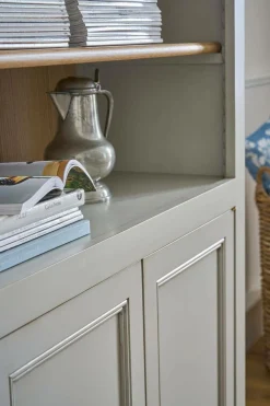 Bibliothèque bois massif 4 portes Embellie - Grège