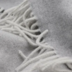 BIEDERLACK Plaid laine et cachemire Clarence - Gris/Perle - 130 x 170 cm