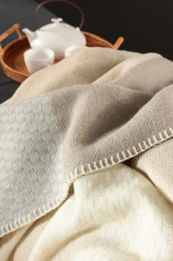 BIEDERLACK Plaid laine mérinos Béryl - Ecru - 150 x 200 cm