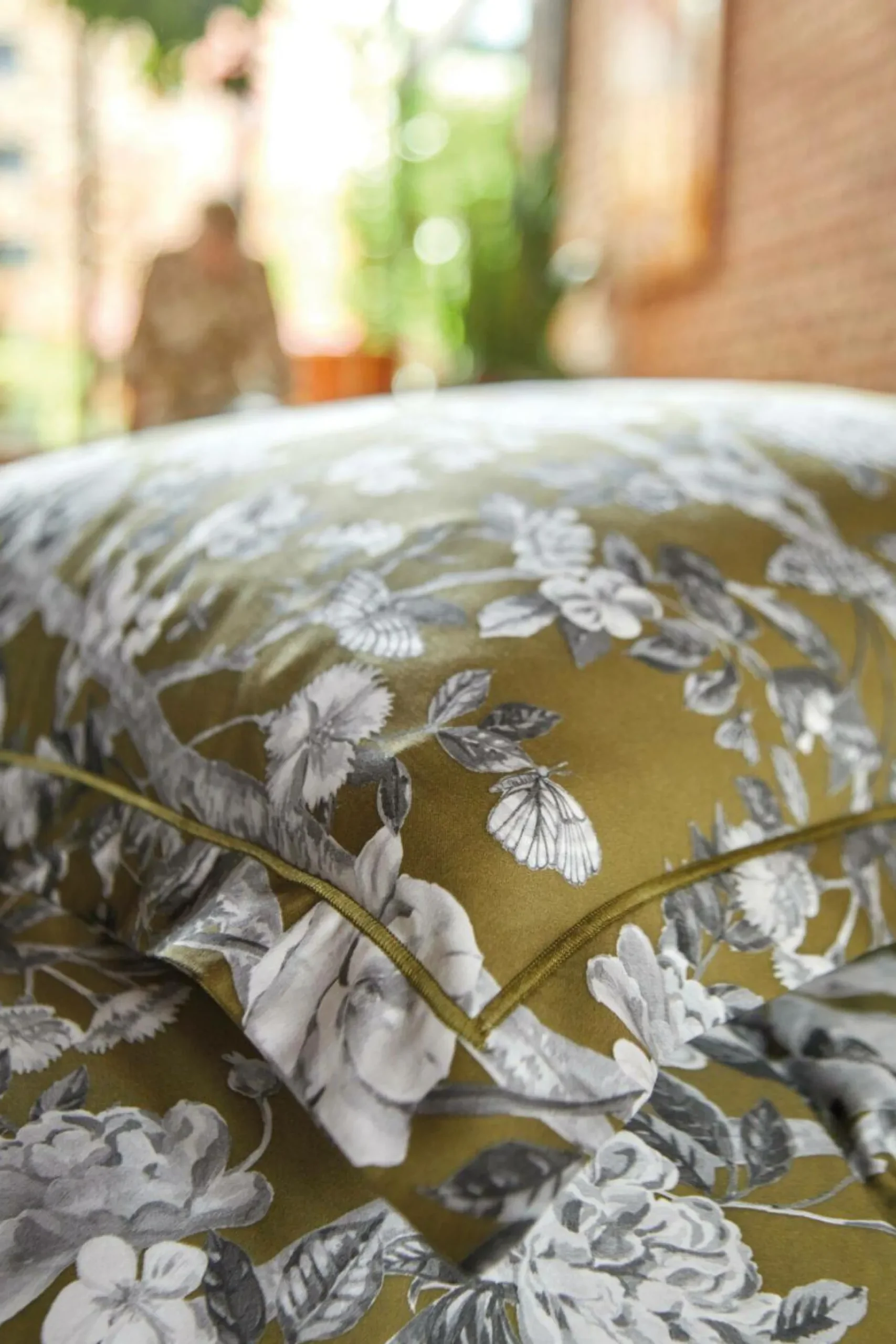 BLANC DES VOSGES Taie d'oreiller satin Impérial - Olive - 65 x 65 cm