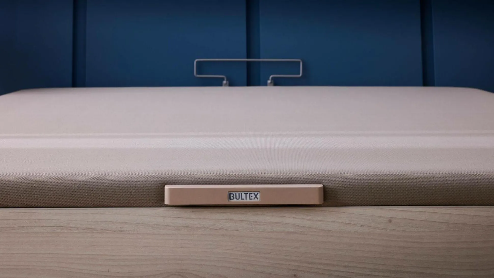 BULTEX Sommier coffre Space Up - 140 x 190 cm