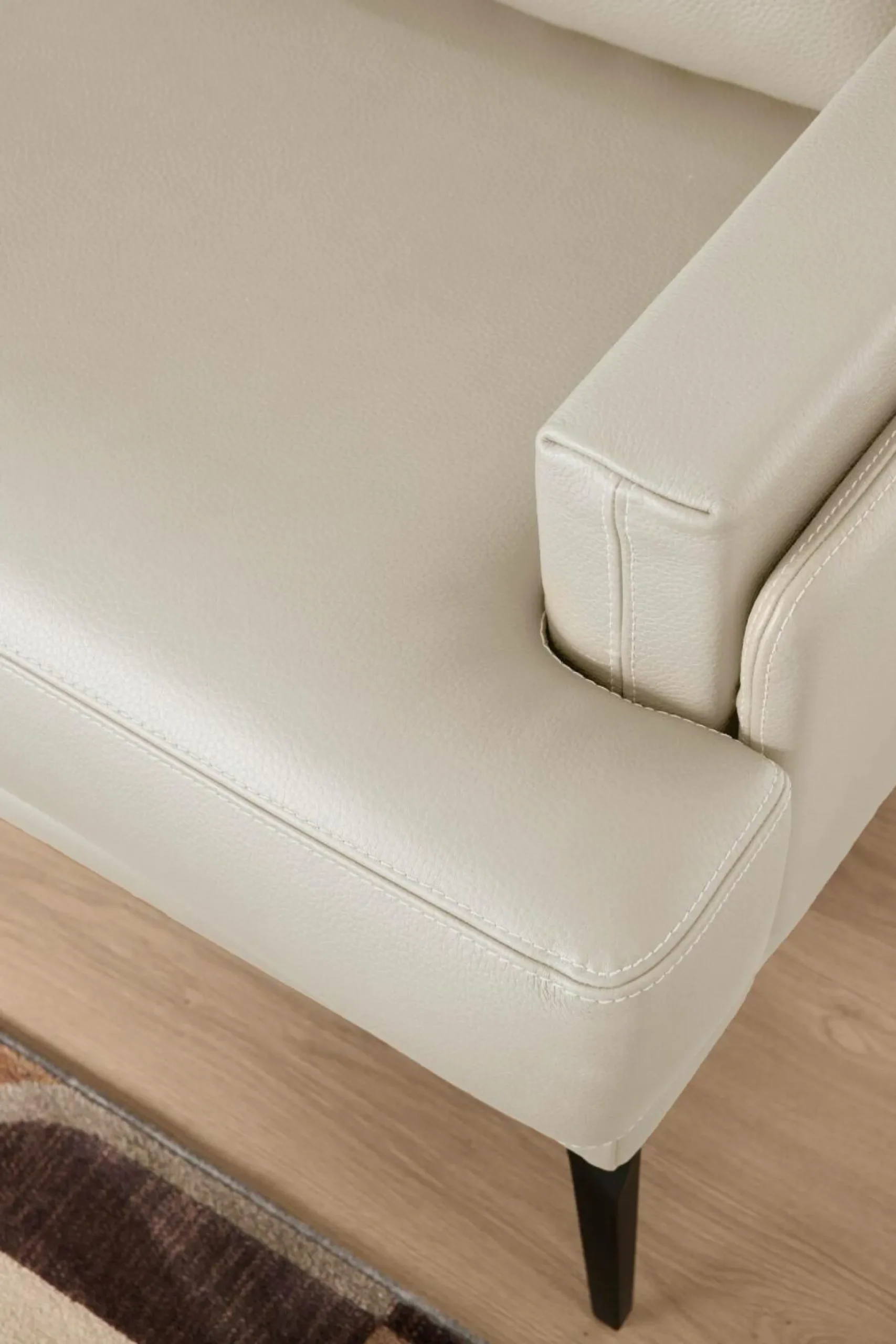 Canapé cuir Basile - Sable - Grand 2 places