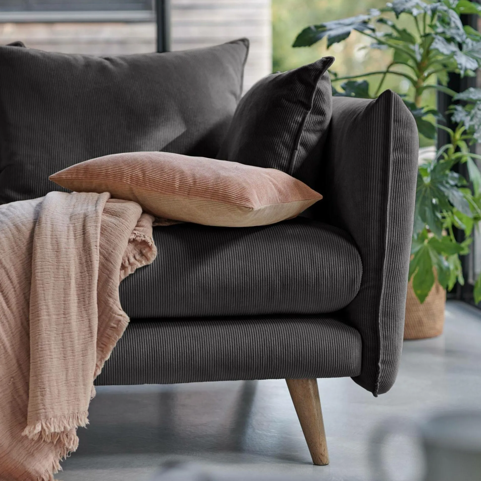 Canapé velours côtelé Orion - Anthracite - 4 places