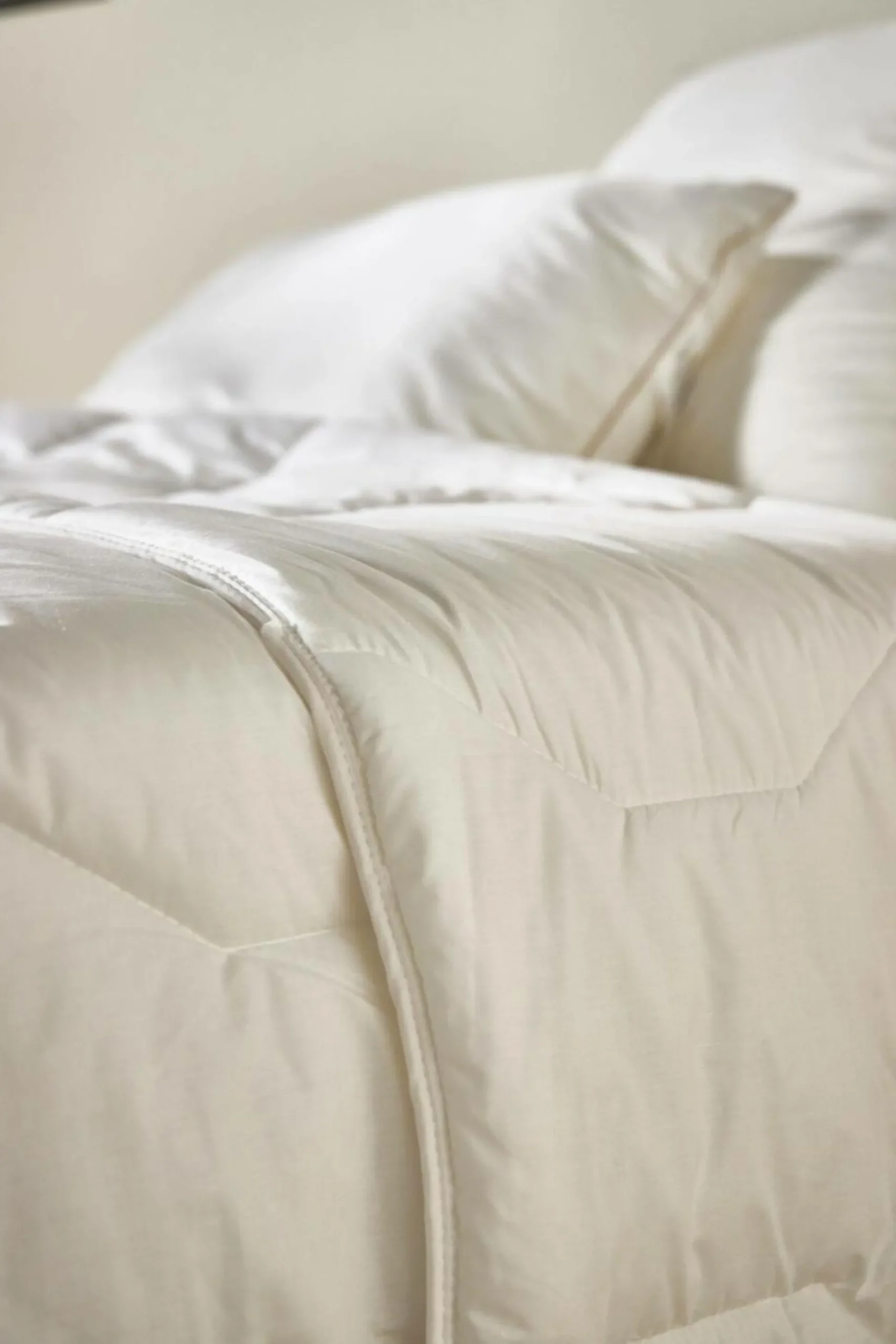 Couette tempérée anti-acariens phytocare Louna - 240 x 220 cm