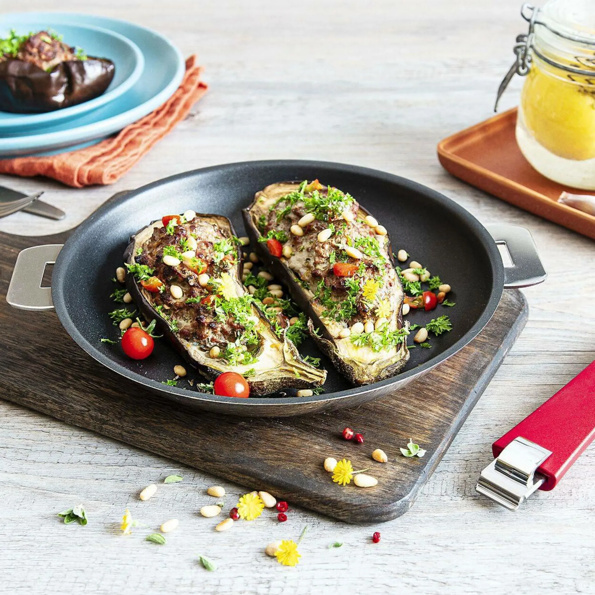 CRISTEL Lot de 2 poêles Mutine 24 et 26 cm avec poignée framboise