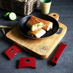 CRISTEL Lot de 2 poêles Mutine 24 et 26 cm avec poignée framboise