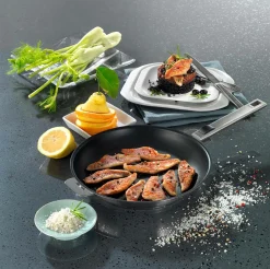 CRISTEL Poêle inox anti-adhésif Exceliss Strate Amovible - Diamètre 24 cm