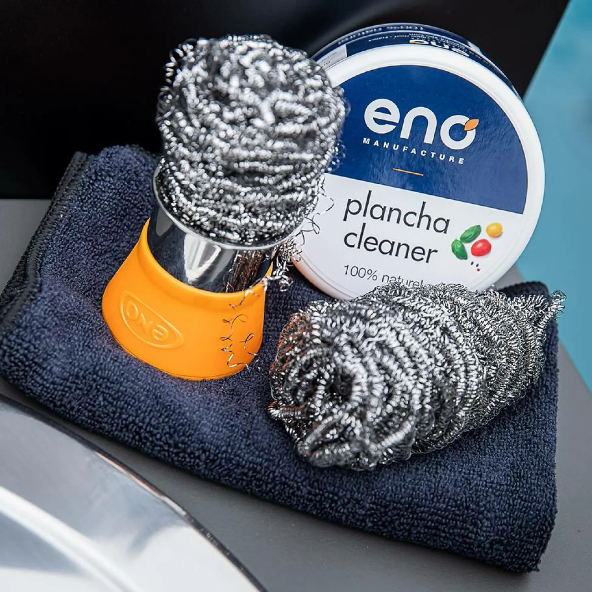 ENO Coffret de Nettoyage Pour Plancha