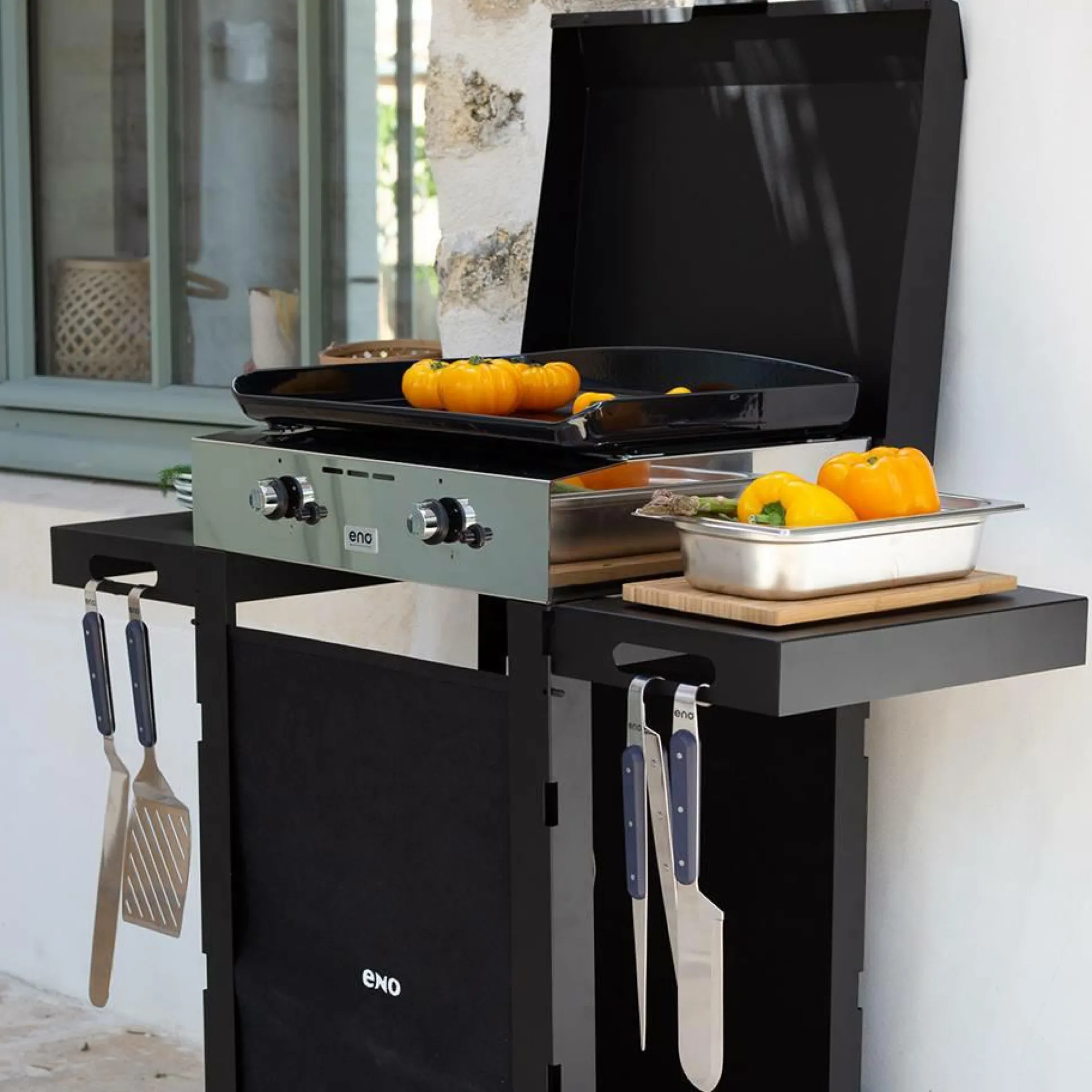 ENO Ensemble Plancha et Chariot Initial Gaz 50 en Acier Noir et Inox