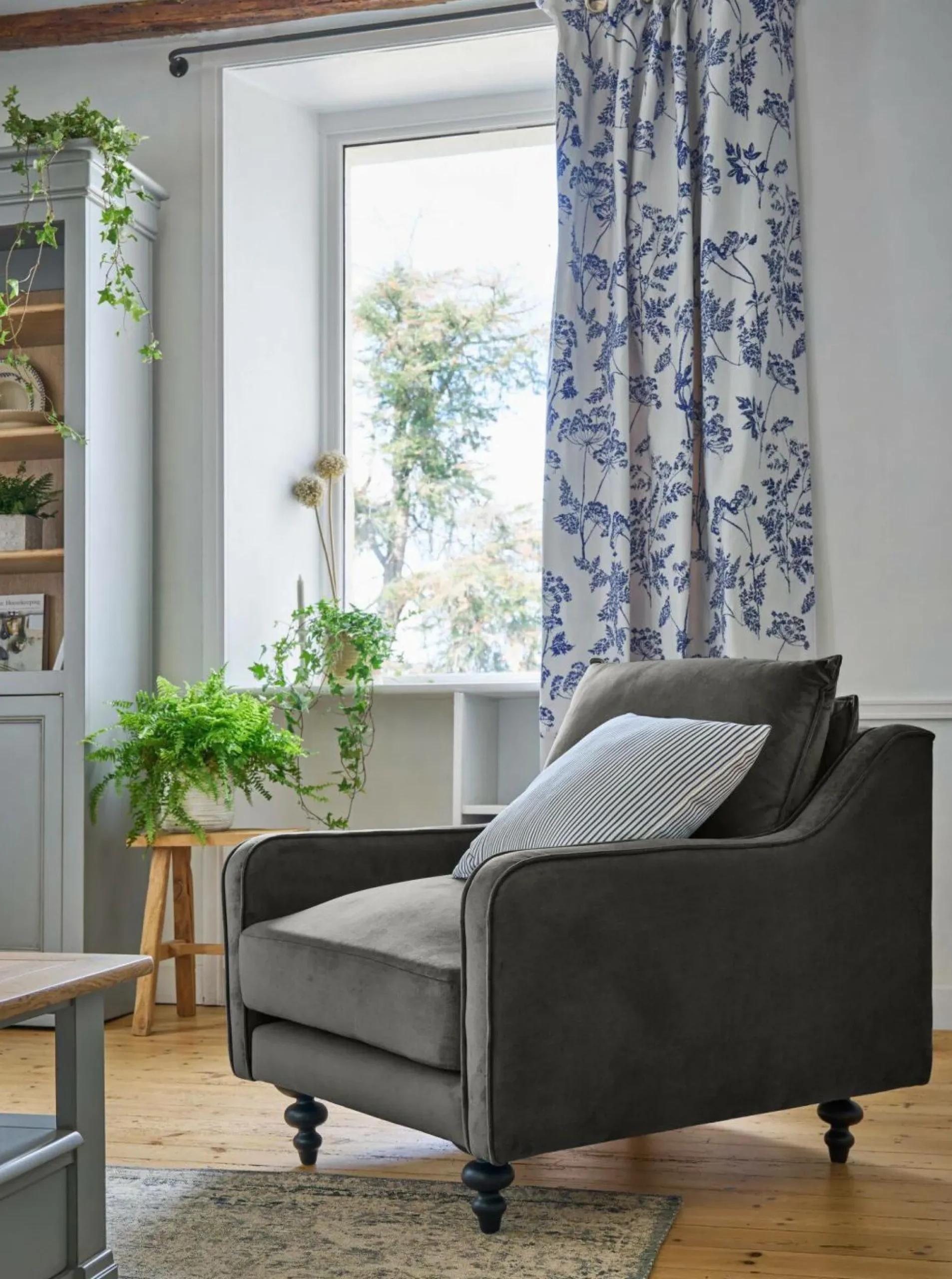 Fauteuil velours Orso - Gris Clair