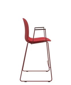 FLOKK Chaise haute empilable avec accoudoirs et pieds luge acier Noor 6090 - Rouge