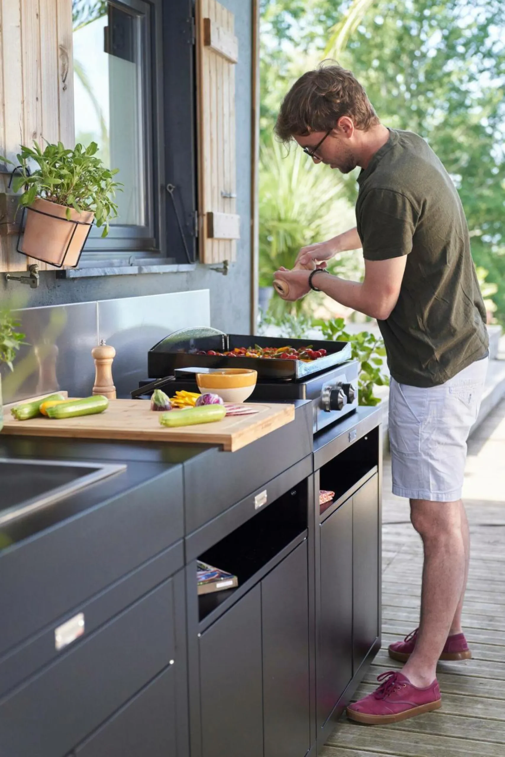 LE MARQUIER Cuisine d'Extérieur 3 Éléments avec Crédence en Acier Noir - Noir