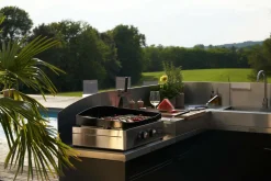 LE MARQUIER Cuisine d'Extérieur en Angle 5 Éléments avec Crédence en Acier Noir - Acier Noir/Inox