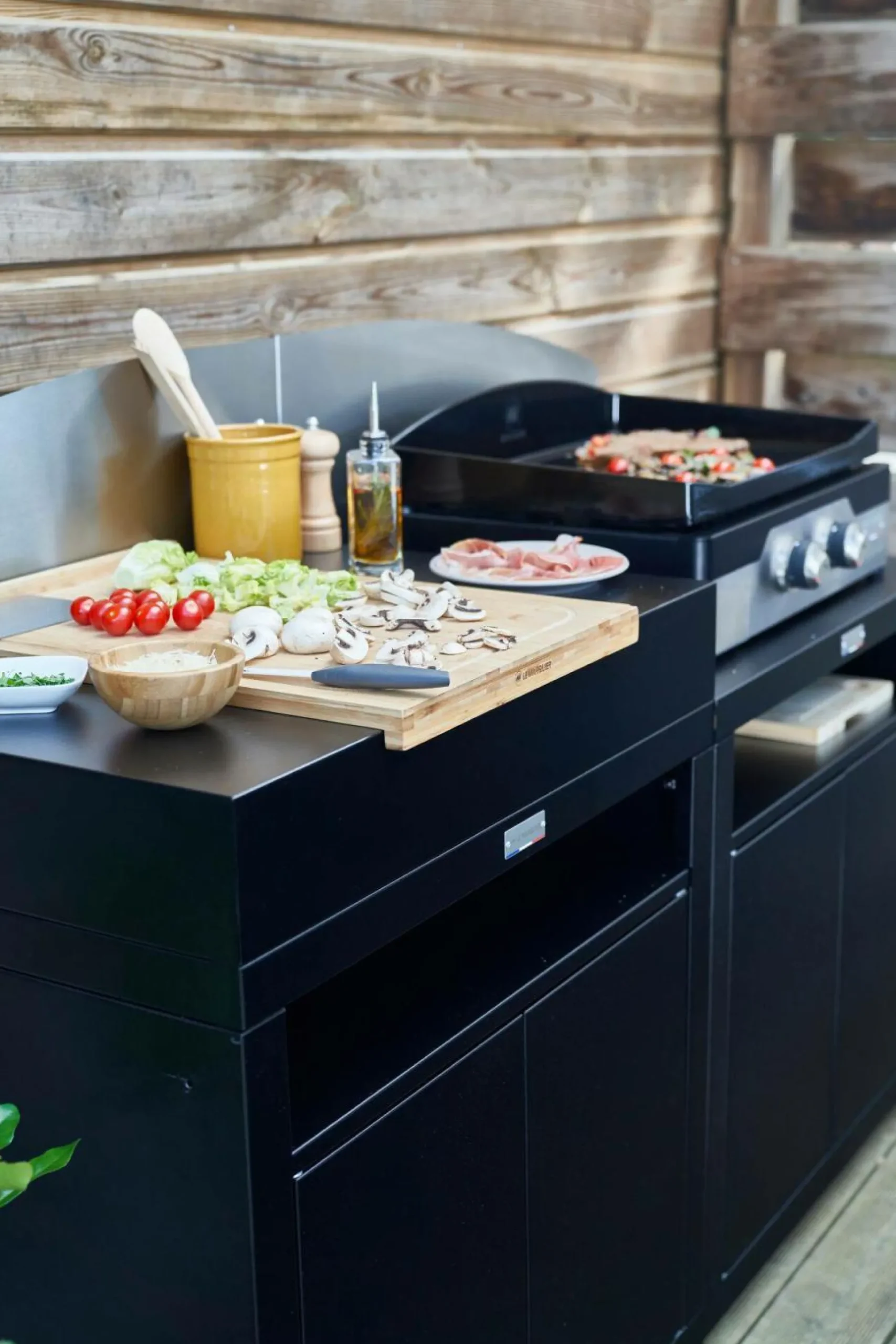 LE MARQUIER Cuisine d'Extérieur 2 Éléments avec Crédence en Acier Noir - Noir