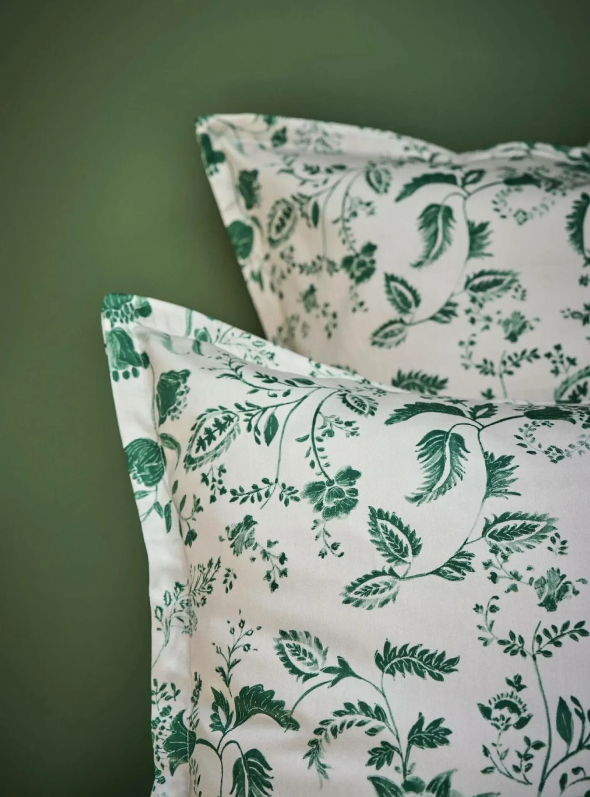 Lot de 2 taies d'oreiller satin Pondichéry - Vert feuille - 50 x 75 cm