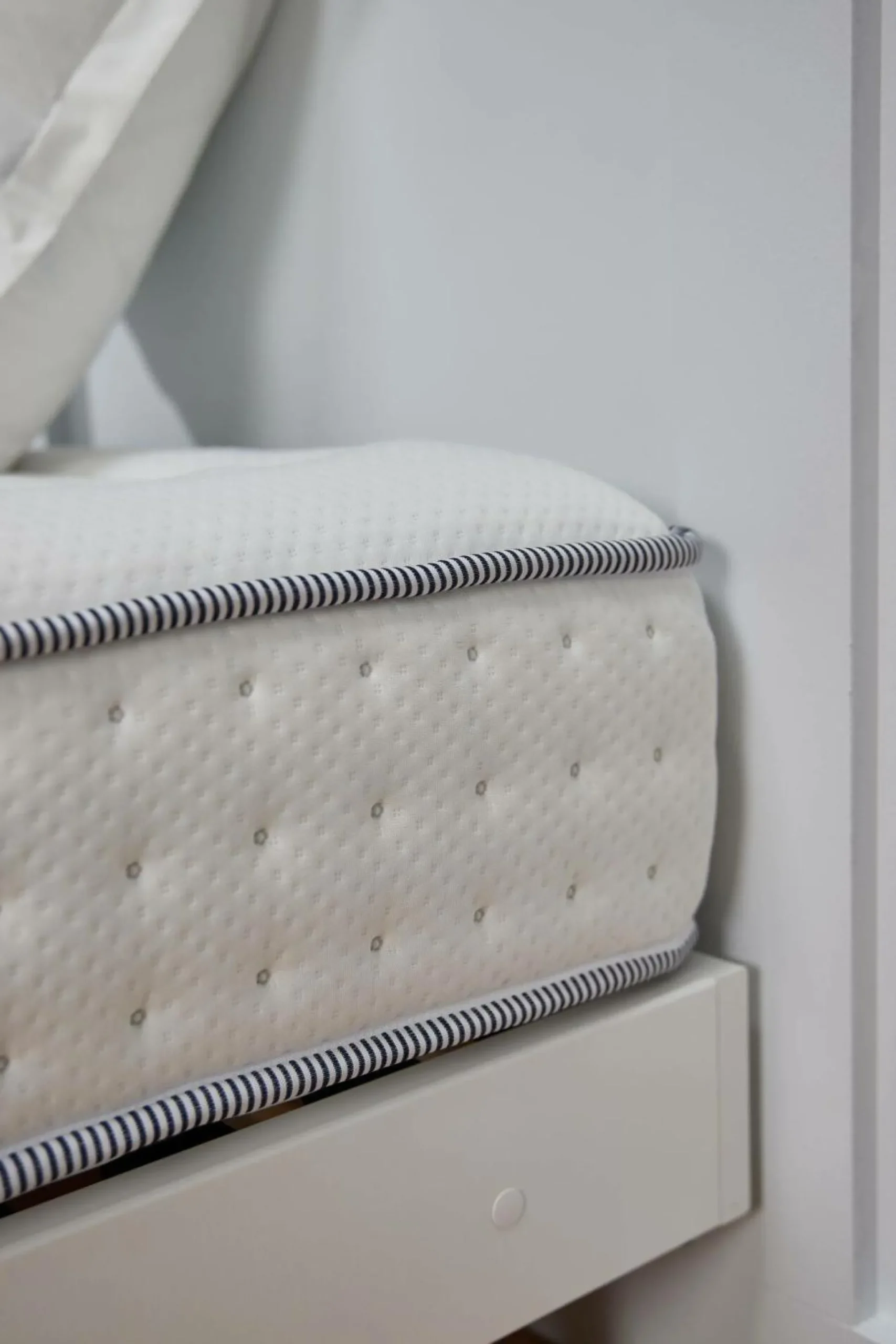 Matelas mousse HR 5 zones 22 cm Ernest - 80 x 200 cm