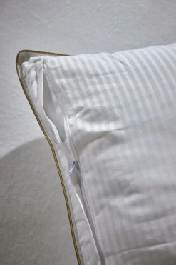 Oreiller déhoussable en satin Léonore - Moelleux - 65 x 65 cm