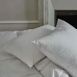 Oreiller moelleux en duvet et percale biologique Carla - Moelleux - 50 x 70 cm